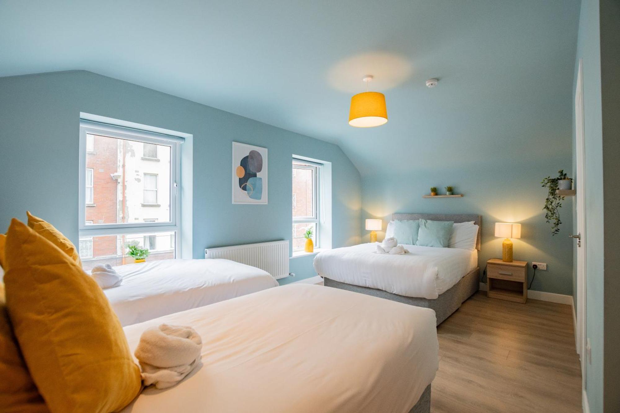 The Large Group House -Sleeps 21 Βίλα Δουβλίνο Εξωτερικό φωτογραφία