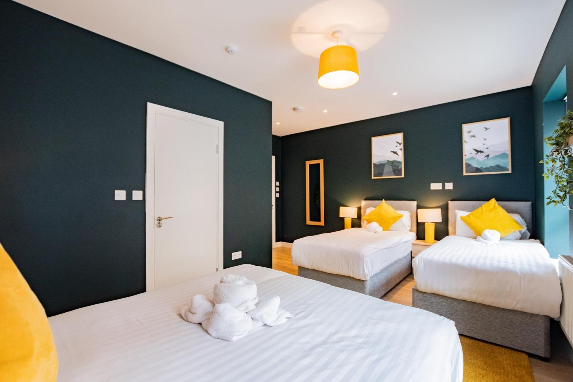 The Large Group House -Sleeps 21 Βίλα Δουβλίνο Εξωτερικό φωτογραφία